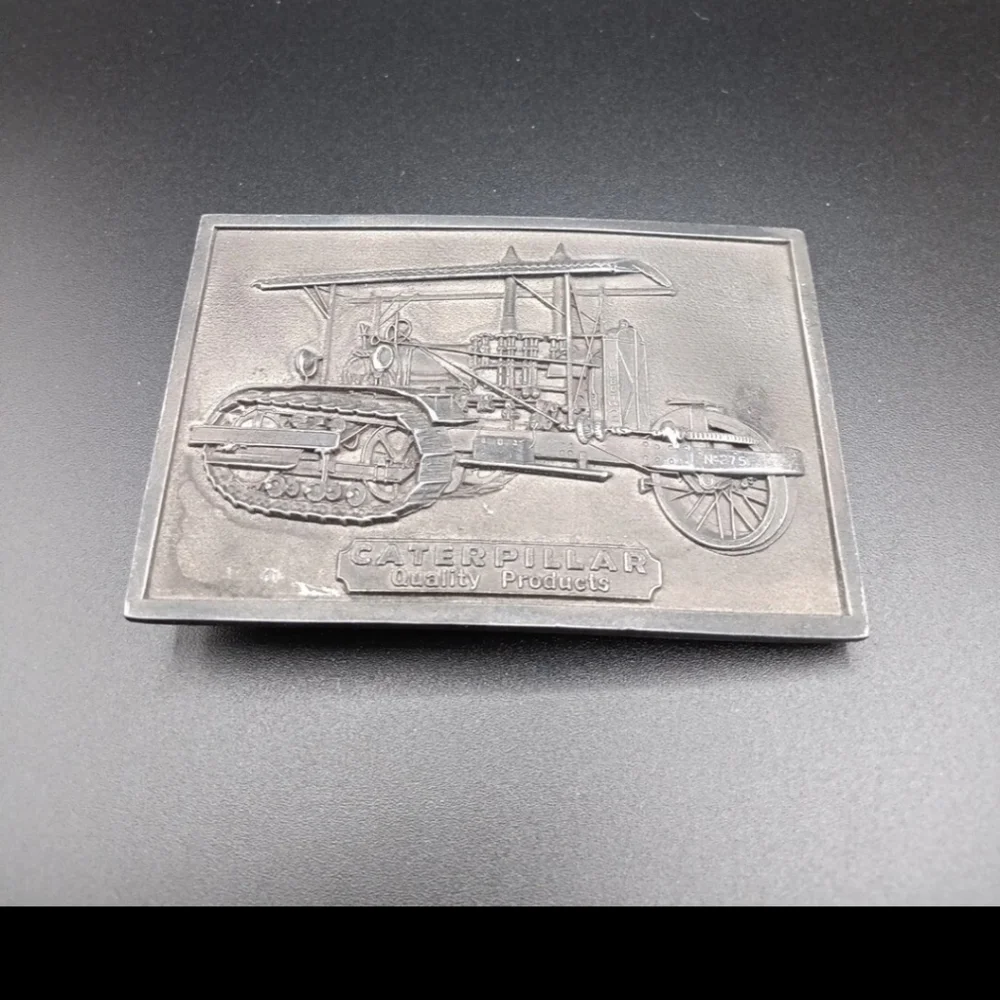 EUC Vintage 1976 Caterpillar Track-type Tractor Pewter Belt Buckle!